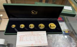 2011熊貓金幣一套回收價(jià)目表   2011年熊貓金幣五枚套裝價(jià)值多少