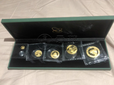 2017年熊猫金币回收价目表 2017年熊猫金币一套价格 2017年熊猫金币回收价目表 2017年熊猫金币一套价格