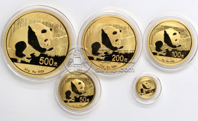 2016年熊猫金币回收价目表  2016年熊猫金币一套现在多少钱