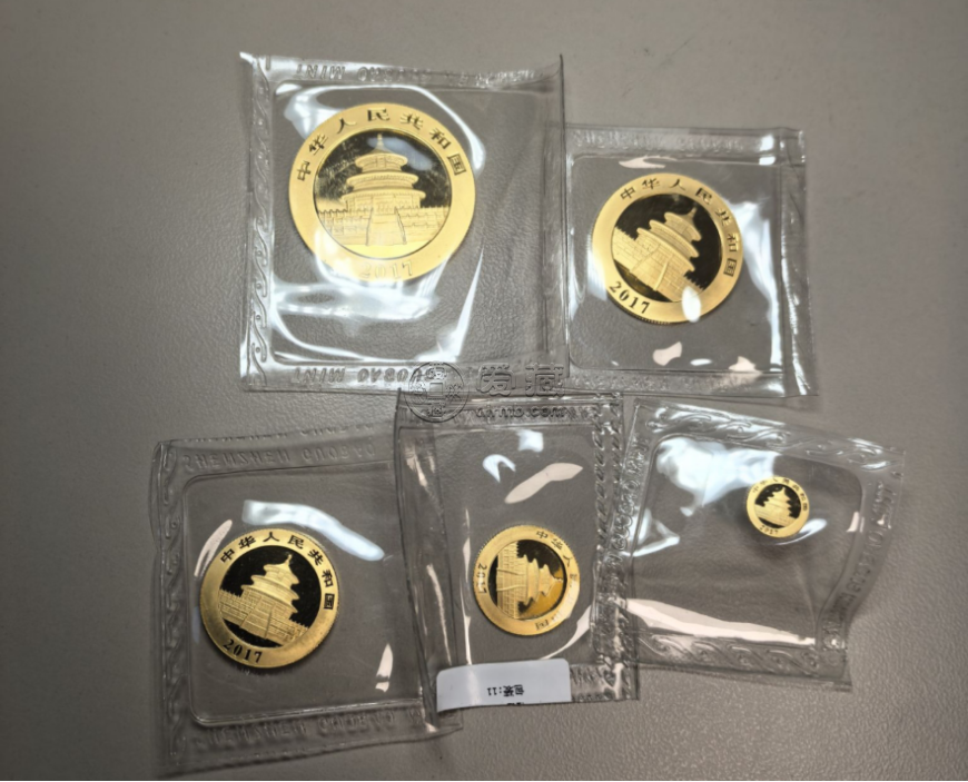 17年熊猫金币一套回收价目表 2017年熊猫金币套装值多少钱 17年熊猫金币一套回收价目表 2017年熊猫金币套装值多少钱