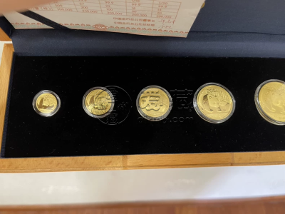 回收熊猫金币价格    熊猫金币2025最新价格