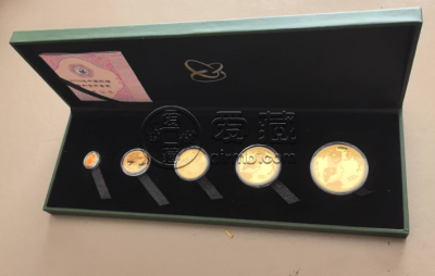 2023年熊猫金币回收电话    2023年熊猫金币套装价格