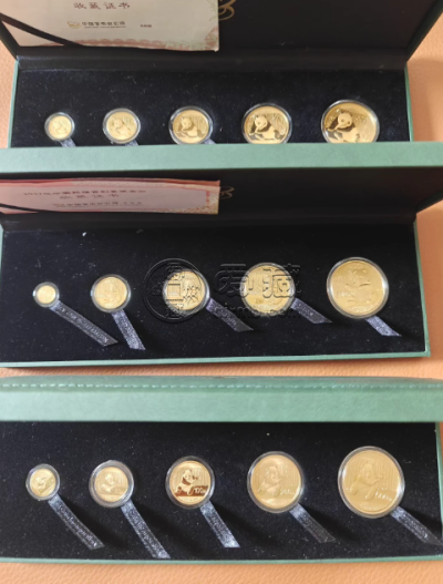 2017年熊猫金币回收价格及联系方式