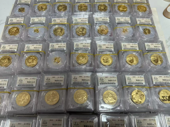 熊猫金银币价格  熊猫金银币值多少钱