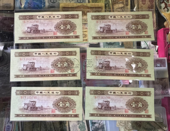 拖拉机一角价格 二版币1角最新回收价格 拖拉机一角价格 二版币1角最新回收价格