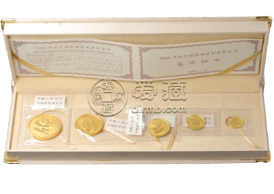 2000年熊猫金币价格   2000年熊猫金币套装值多少钱