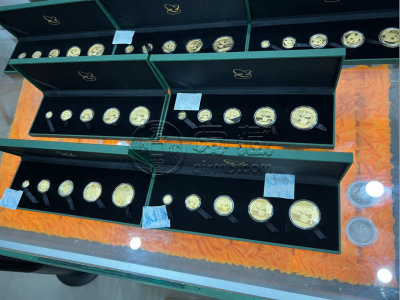 1994狗年生肖金币回收电话