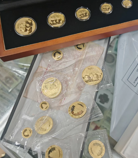 上饶回收金银币回收电话 上饶回收金银币最新价格