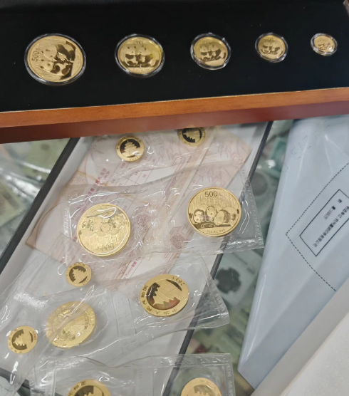 鹰潭金银币上门回收服务 鹰潭金银币回收电话