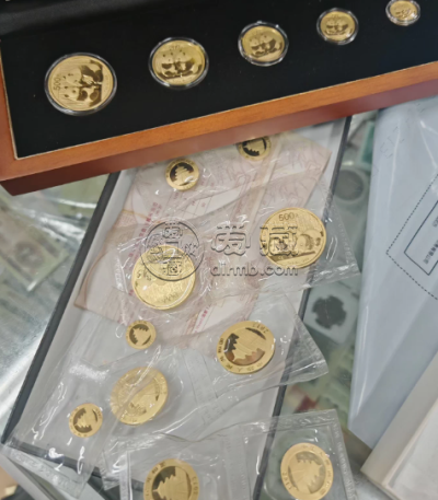 石河子金银币回收电话 石河子大量回收金银币