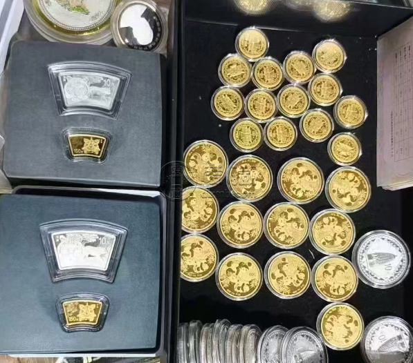 图木舒克金银币回收电话 图木舒克金银币大量回收 图木舒克金银币回收电话 图木舒克金银币大量回收