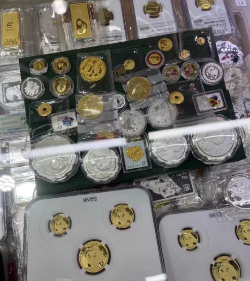 2013年1盎司黄山玉屏楼银币回收价格及渠道