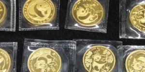 老版熊猫金币回收 老版熊猫金币回收电话