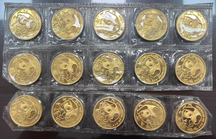 2002年熊貓金幣回收電話  2002年熊貓金幣價(jià)格