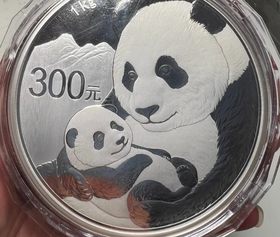 2019年1公斤熊猫银币回收价格