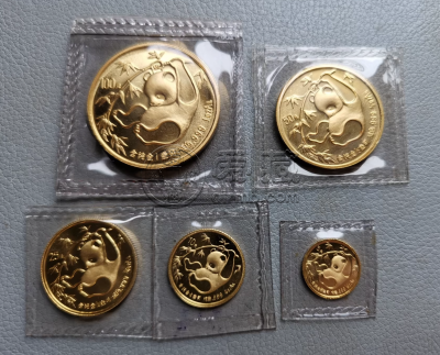 三亚回收熊猫金币 三亚回收熊猫金币电话