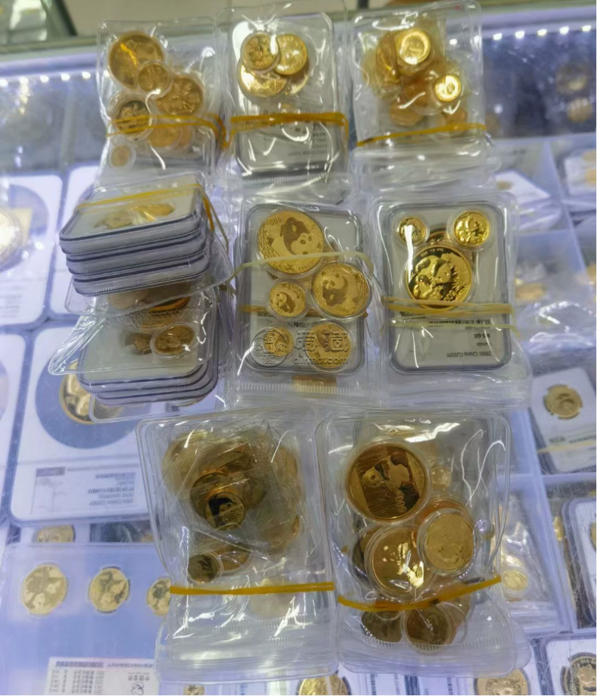 2001年熊猫金币回收价目表  2001年熊猫金币回收价格