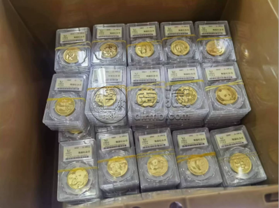 2000年熊猫金币回收价目表  2000年熊猫金币市场价格