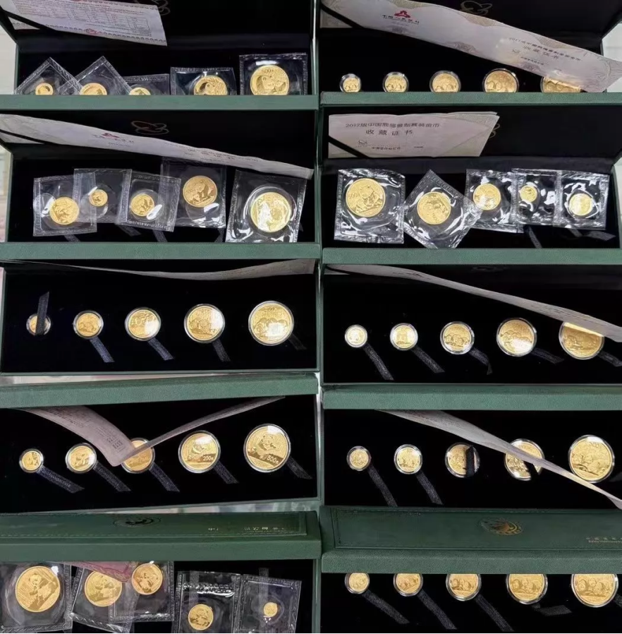 香港回收熊猫金币  香港回收熊猫金币渠道及电话