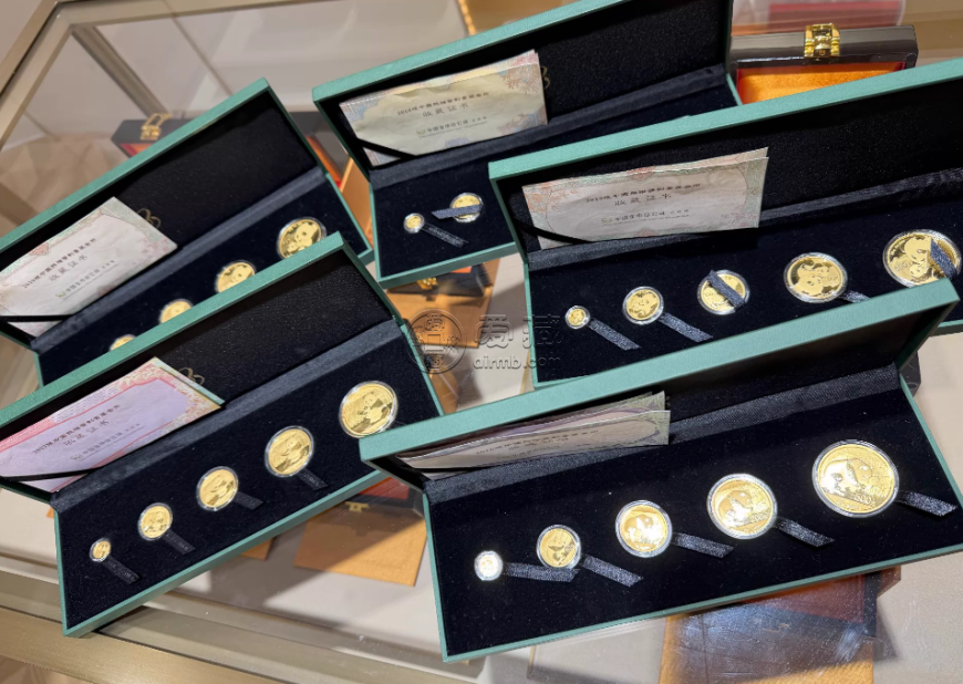 2017年熊猫金币一套回收价及正规回收渠道推荐