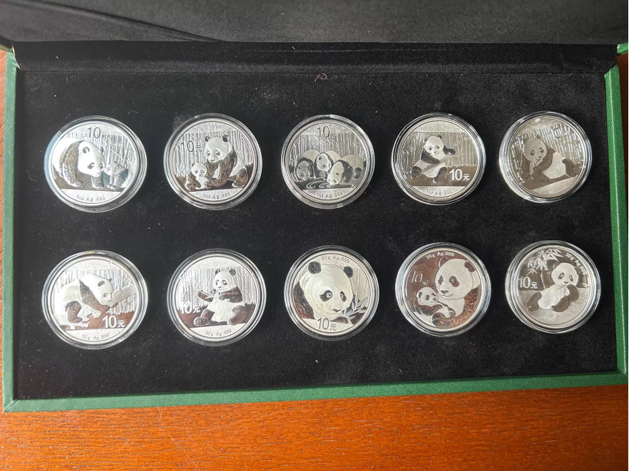 2026年最新：2011年熊猫银币价格是多少？两大正规回收渠道助你高价变现