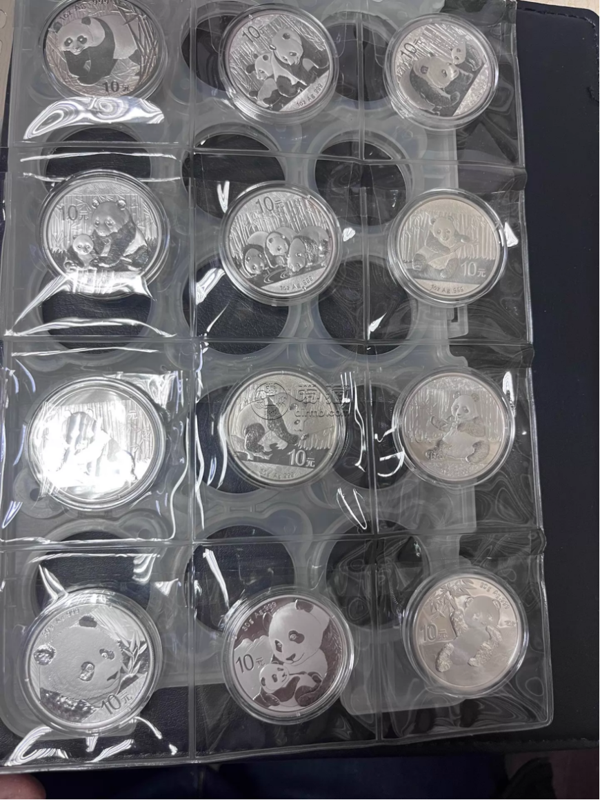 2002年熊猫银币回收公司 熊猫金银币哪里回收