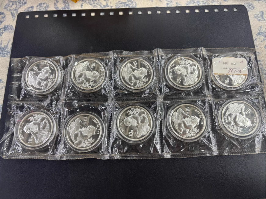 1998年熊猫银币回收公司  熊猫金银币回收渠道推荐