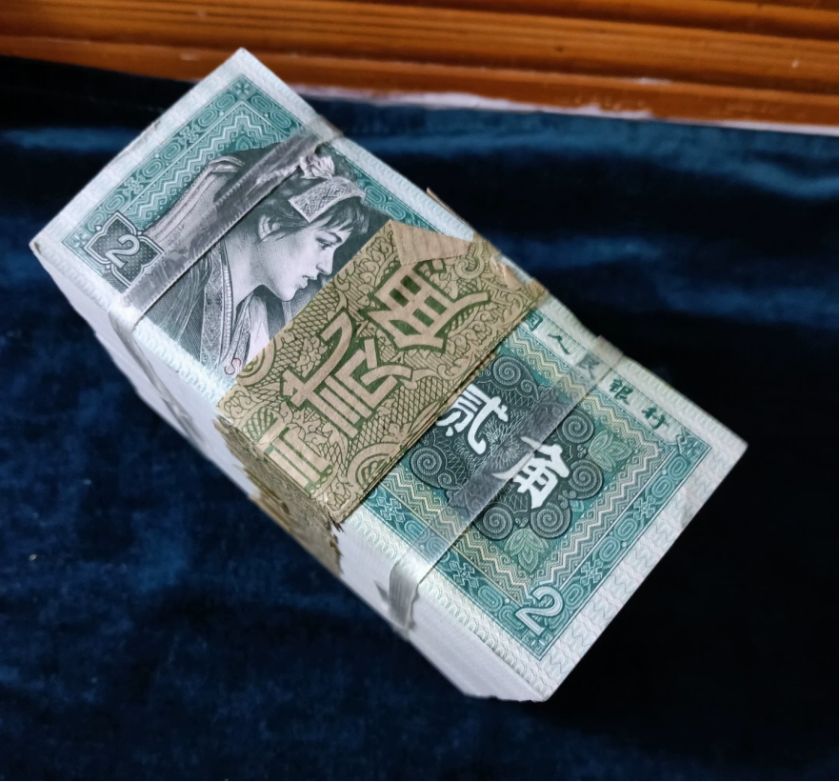 柳州回收钱币公司推荐_金银纪念币实物鉴定当场结算
