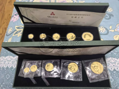 2013年熊猫金币回收价格   2013年熊猫金银币回收电话
