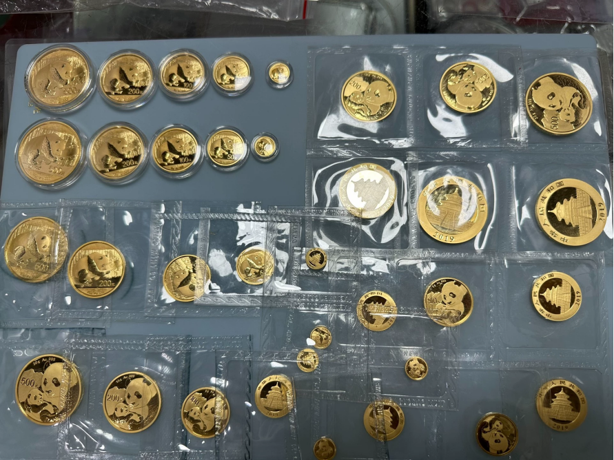 淮北熊猫金币回收公司  淮北熊猫金银币回收联系电话