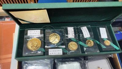 2004年熊猫金币回收价格 回收2004年熊猫金币的地方