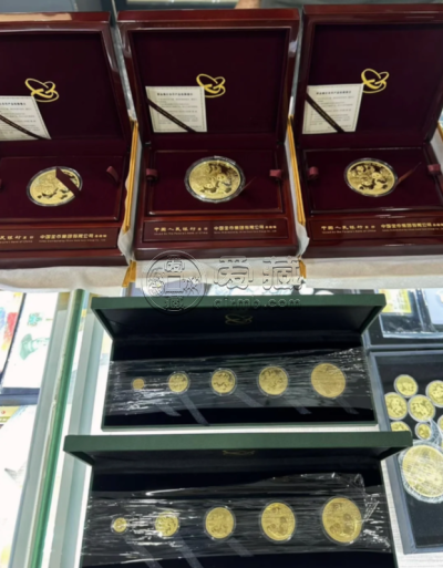 熊猫金币上海回购中心：两大正规渠道高价回收，变现无忧