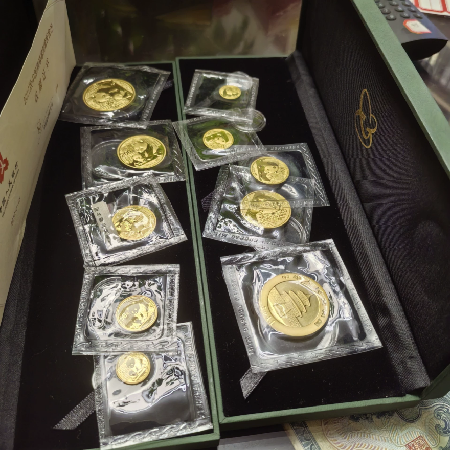 2023年熊猫金币值多少钱 熊猫金币正规回收渠道与实时行情