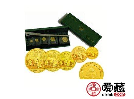2013年熊猫金币5枚套币