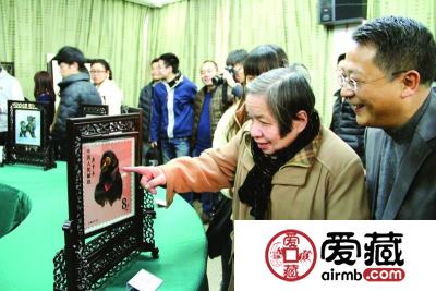 双面绣生肖邮票首次亮相