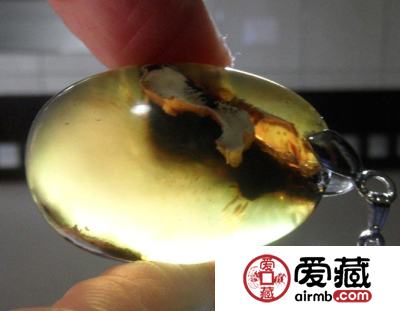 蜜蜡琥珀好市场备受藏家关注
