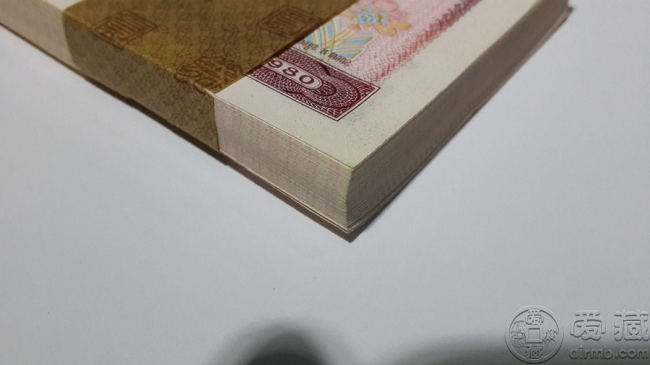 80年1元红金龙一刀