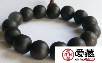 沉香手串如何保养