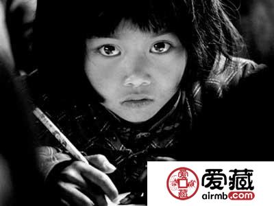 《大眼睛》摄影作品
