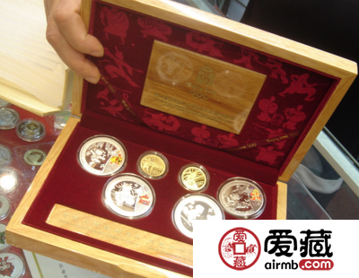2008年金银纪念币图片和价格