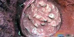 海口村民挖出130斤宋代钱币 专家称还没装钱陶罐值钱