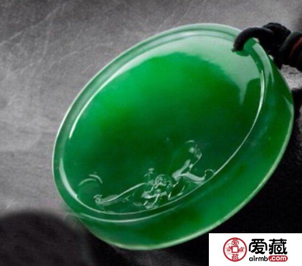 翡翠收藏价值要看“色相”
