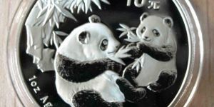 1999年1盎司彩色熊猫银币的收藏价值