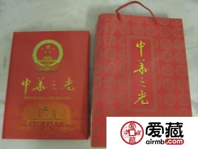 中华之光第四套人民币银箔片邮票珍藏册收藏需要注意这些要点