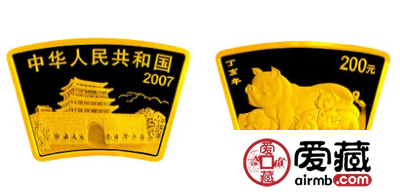 中国丁亥(猪)年生肖金币(扇形)