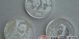 浅析十元熊猫银币价格