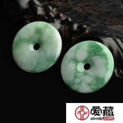 翡翠如何分类看懂翡翠你了解多少？