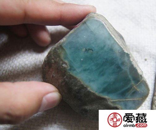 蓝水翡翠