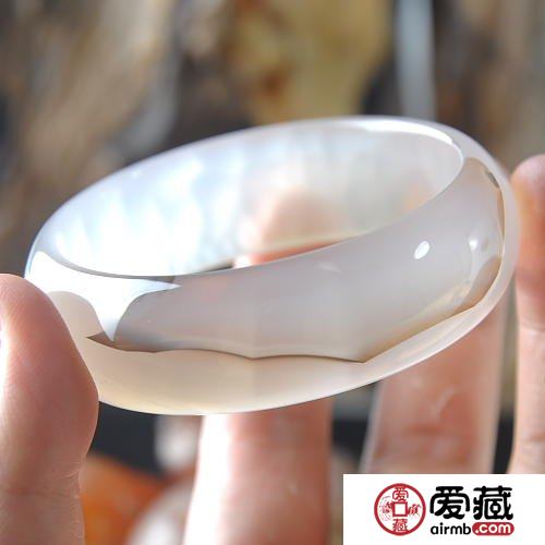 冰彩玉髓