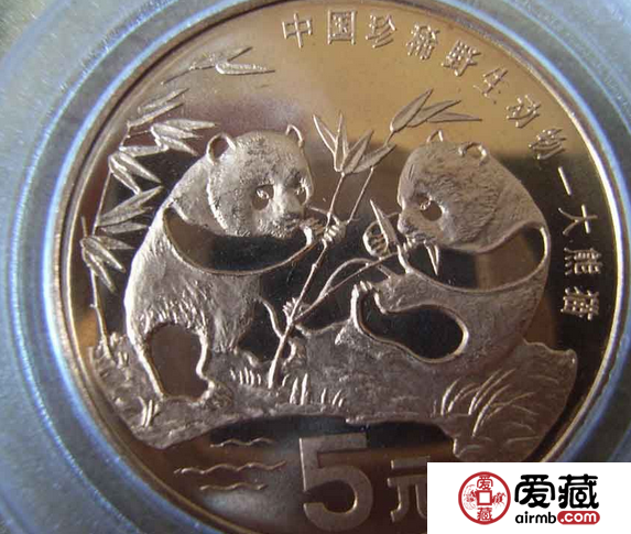 分析熊猫纪念币发行背景